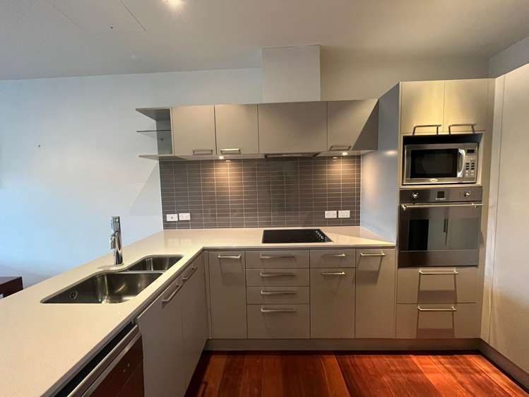 2D/11 Pakenham Street East Auckland Central_8