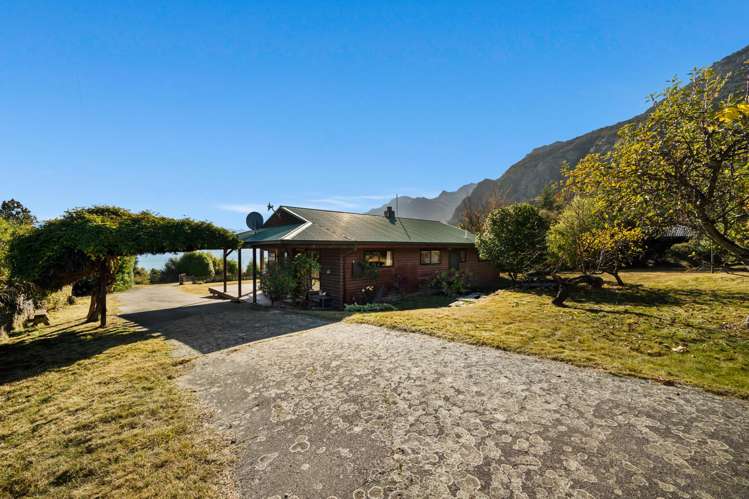4 Hodgkinson Street, John Creek Lake Hawea_34