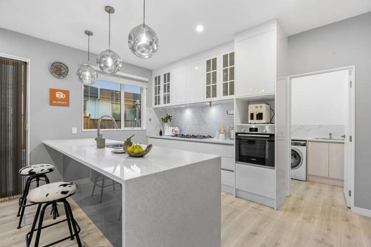 47 Johns Creek Crescent Silverdale_11