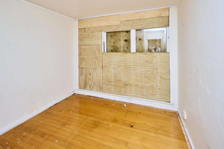4, 6, 8 Nuku Street Strathmore Park_20