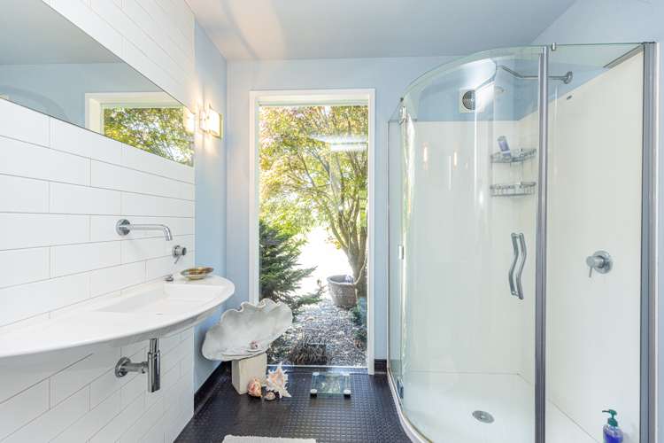 274 High Street North Carterton_12