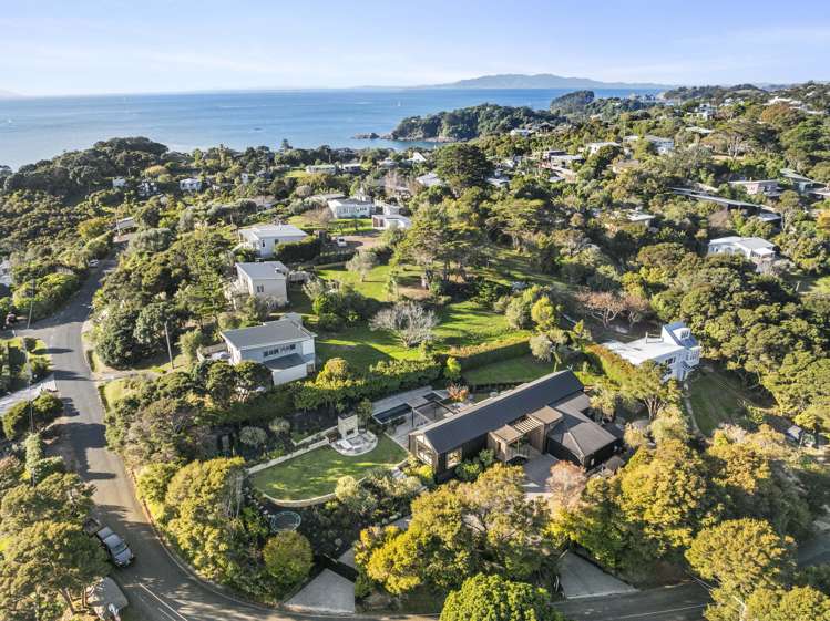 6 Queens Drive Oneroa_27