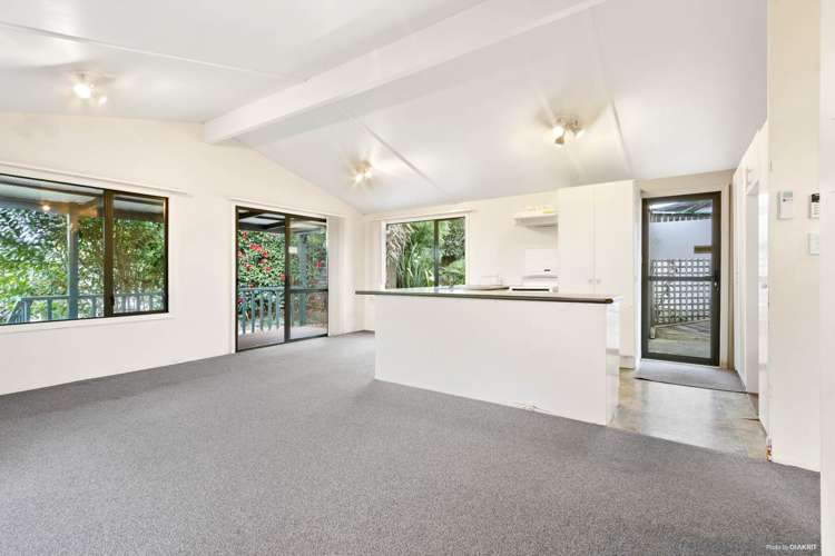 1/39 Waimumu Road Massey_5