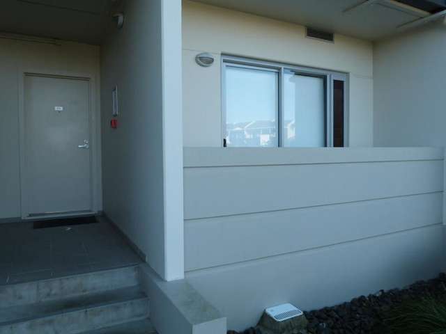 B4/71 Spencer Road Oteha_1