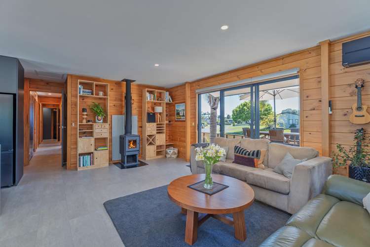 114 Kauri Crescent Matarangi_7
