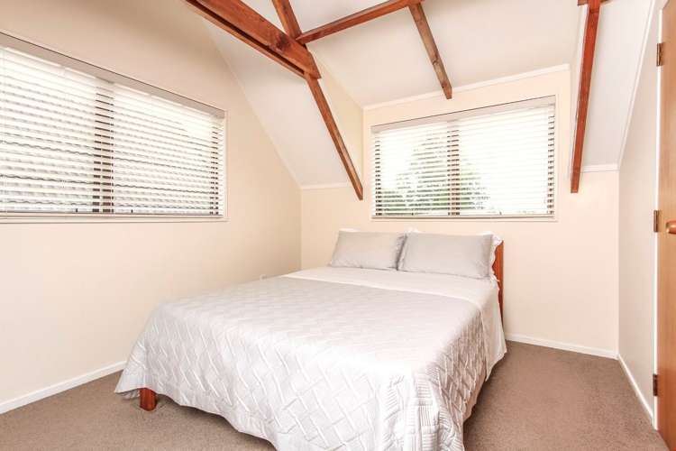 4/8 West Lynn Road Titirangi_8