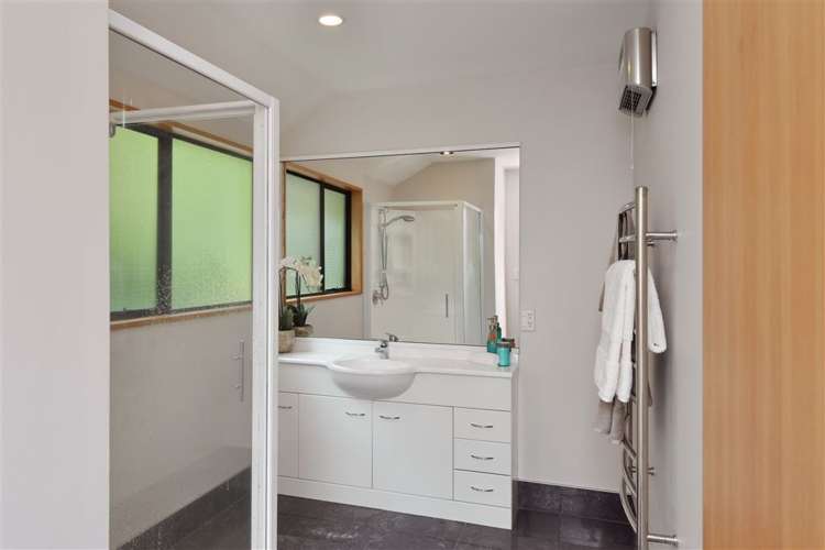 468 Marshland Road Marshland_17