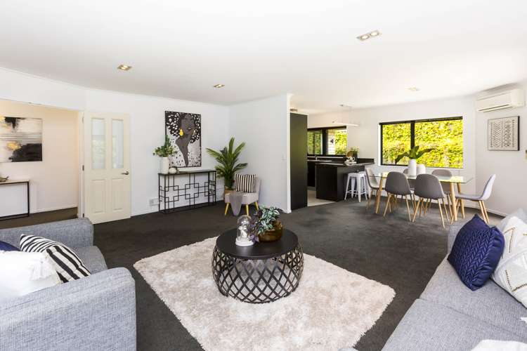 58 King Charles Drive Kingsley Heights_5