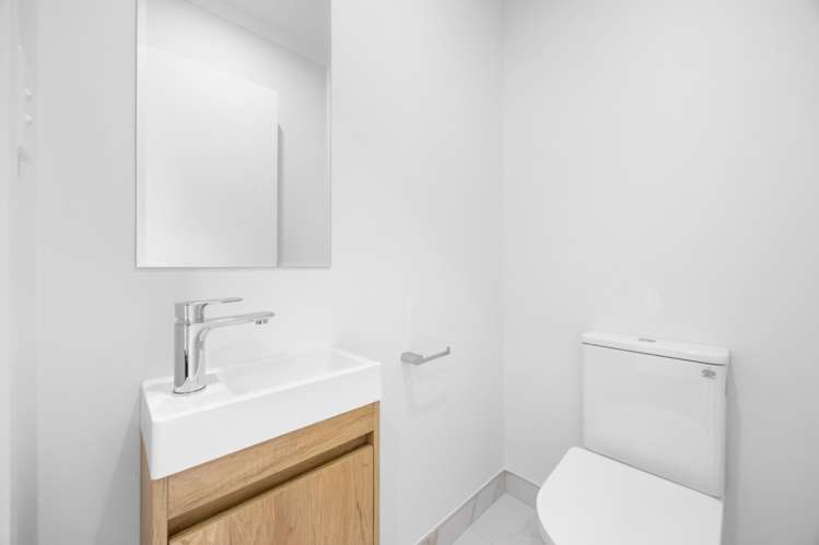 115 Otuwairoa Esplanade Opaheke_18