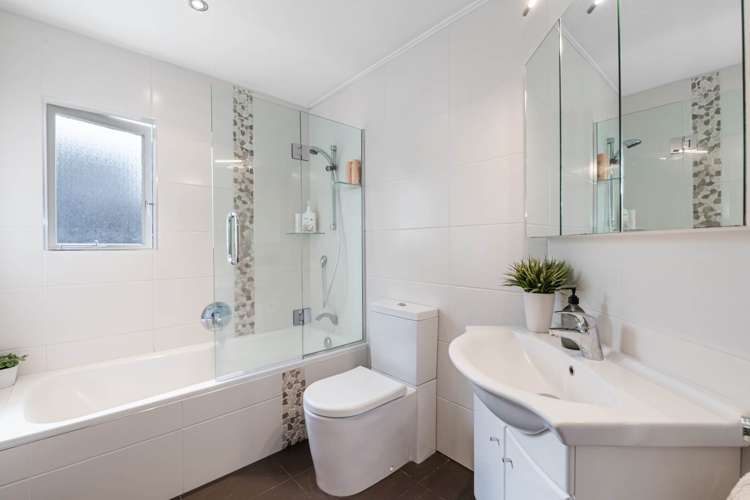 67 Sunrise Avenue Murrays Bay_10