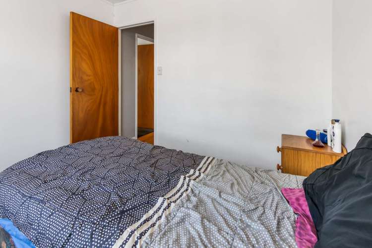 7 Anglers Way Wattle Downs_11