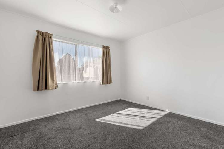 33 Sunrise Avenue Owhata_11