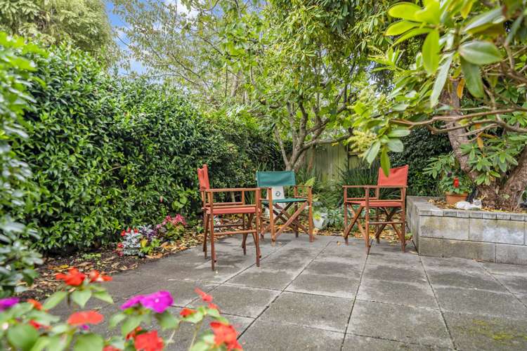 2/5 Avalon Crescent Avalon_15