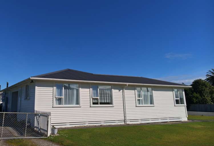 230 Sewell Street Hokitika_4