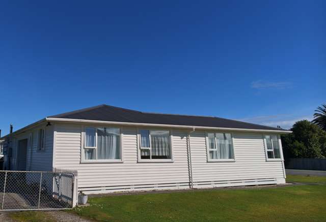 230 Sewell Street Hokitika_4