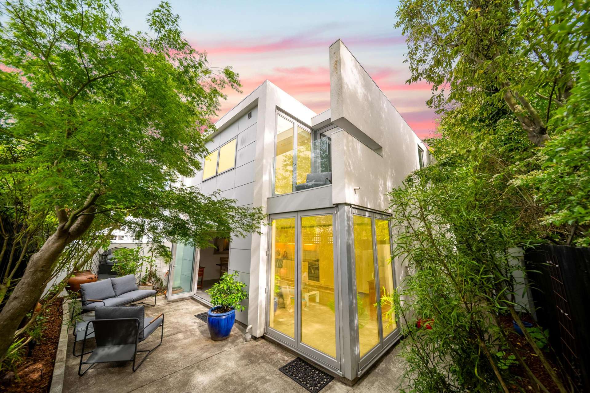 29e Geraldine Street Edgeware_0