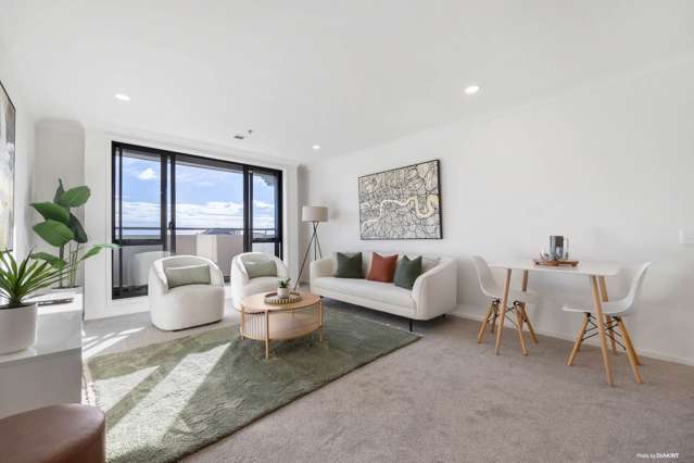 80m² City-Fringe Sanctuary with Harbour Views