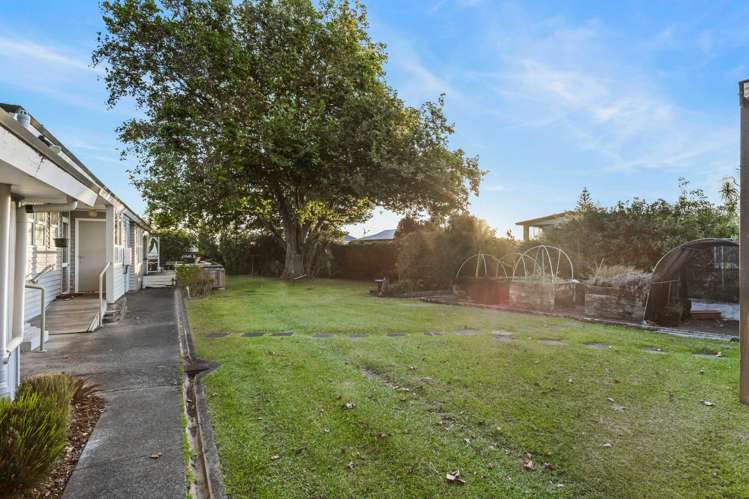 890 Whangaparaoa Road Manly_12