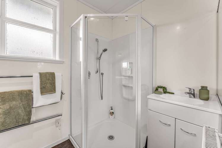 56 Devon Road Springvale_13