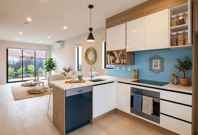 11/113 Moore Street Howick_1