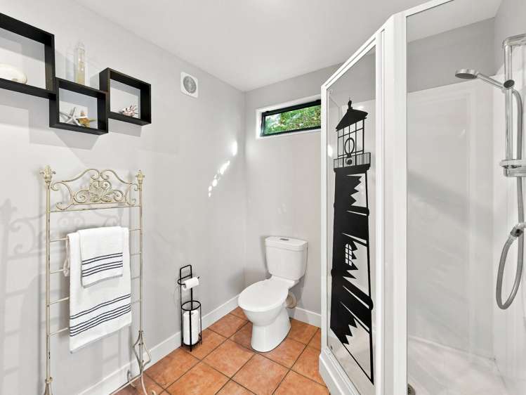 6577 Pouto Road Pouto_17