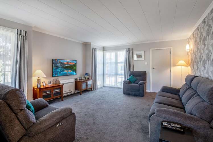 19 Hurunui Street Cracroft_5