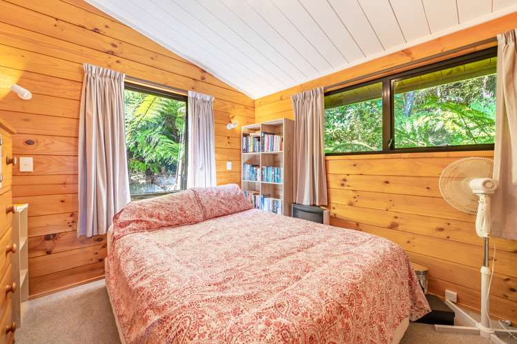 213a Whites Line East Waiwhetu_14