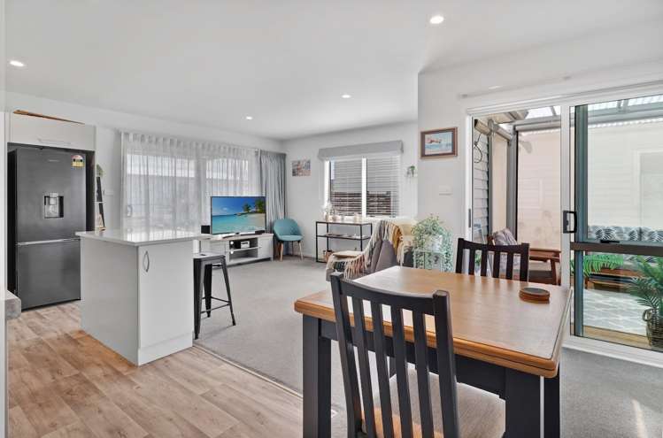 704/11 Kamahi Crescent_5