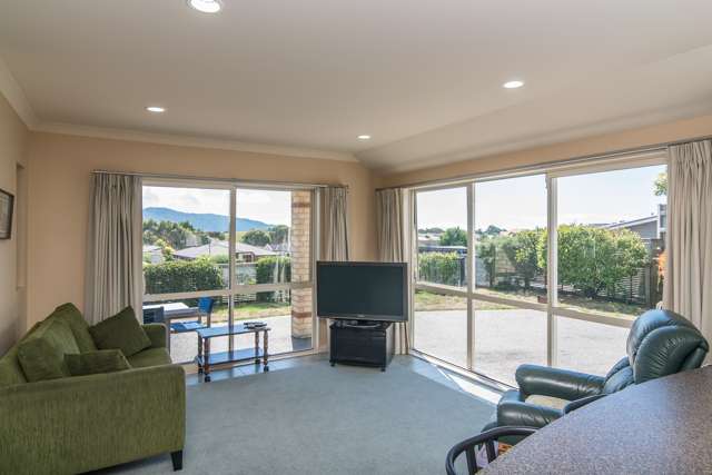28 Quadrant Heights Paraparaumu_4