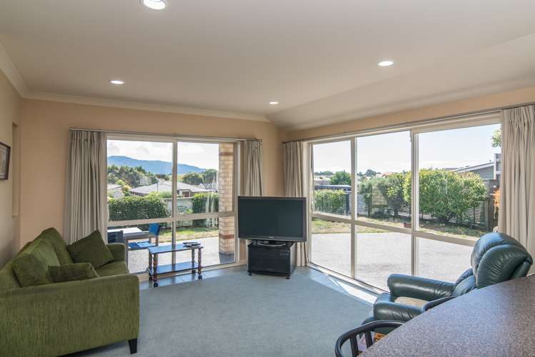 28 Quadrant Heights Paraparaumu_4