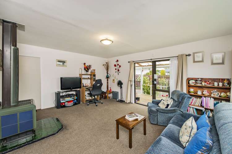 22 Seadown Crescent Amberley_7