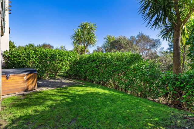 A12/16 Saturn Place Albany_1