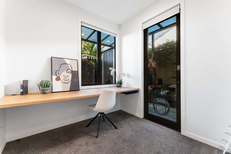 8C William Souter Street Forrest Hill_18