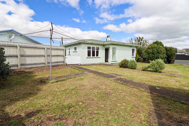 23 Christian Street Dannevirke_17
