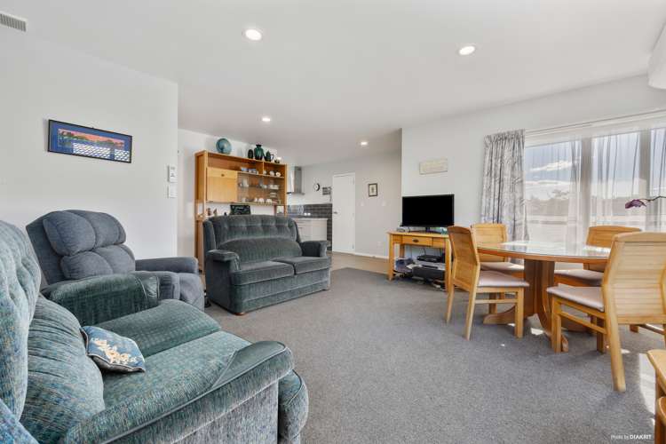 13 The Grove Red Beach_2