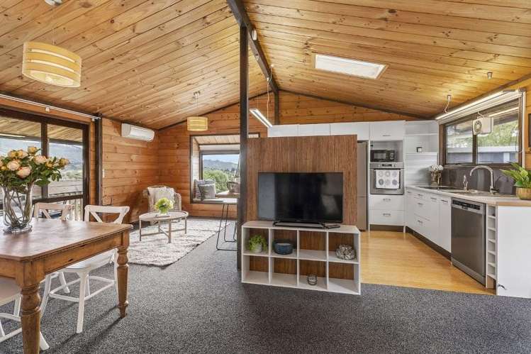 16 Apple Terrace Porirua East_6