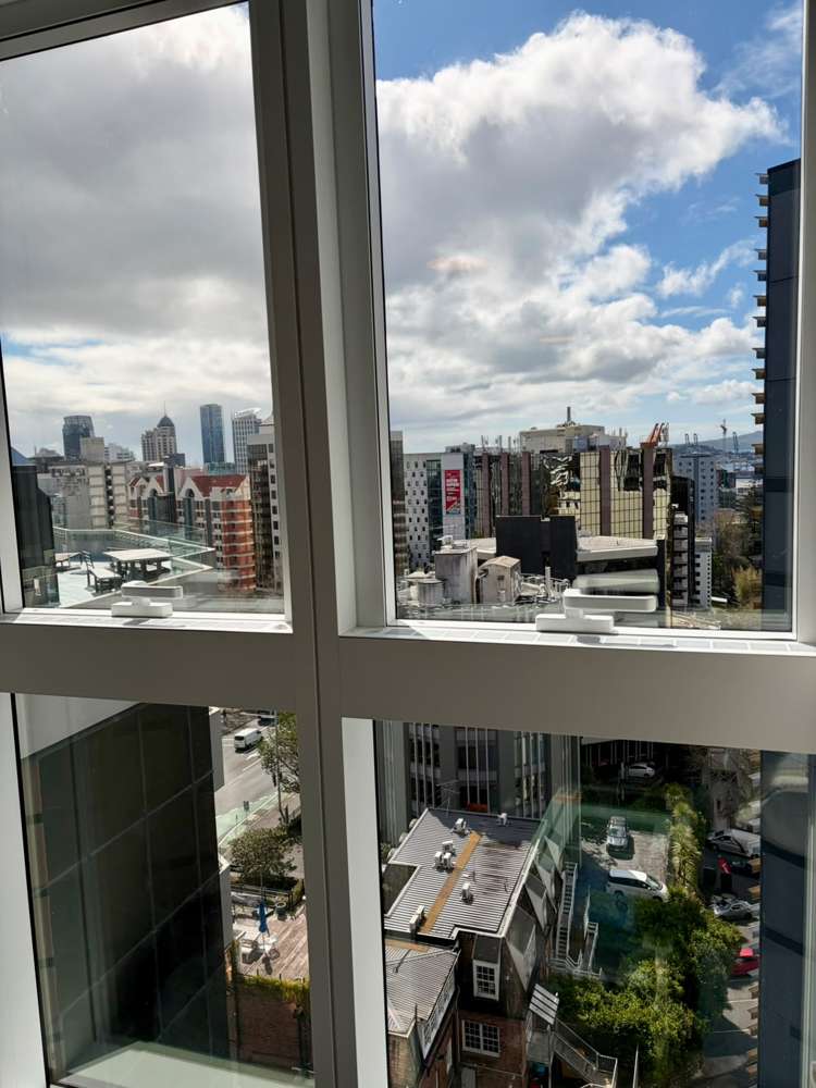 15M/3 Whitaker Place Auckland Central_5