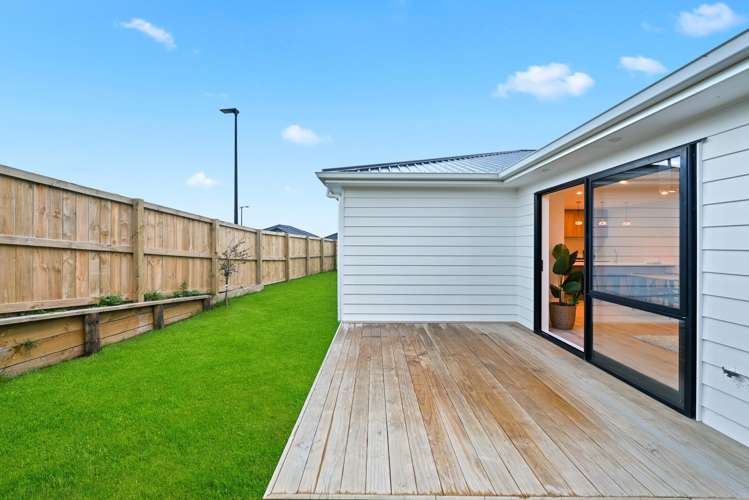 2/31 Tokerau Drive Rototuna North_13