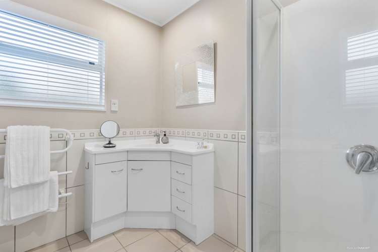 40 Glenvar Road Torbay_12