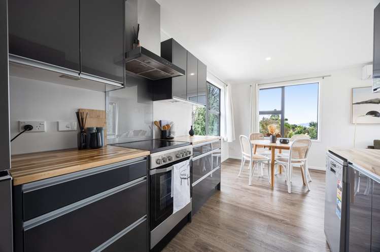 35 Rock Isle Road Torbay_43