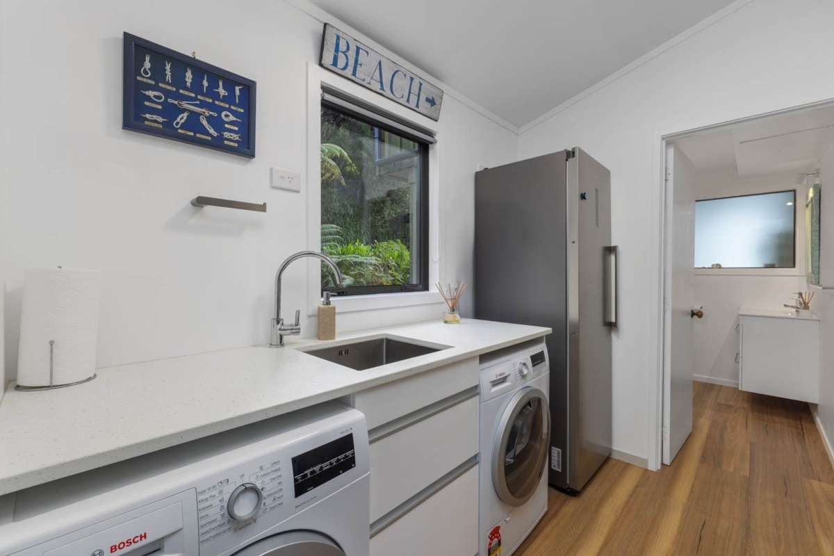 19 Te Kahikatoa Peninsula Road_1