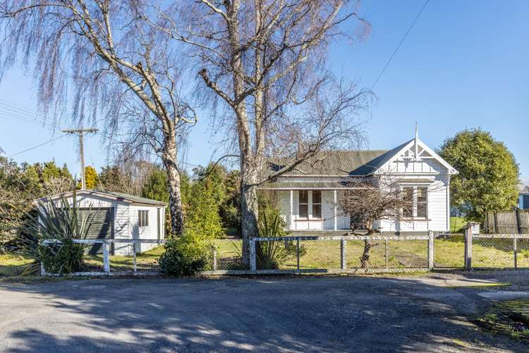 62 Albert Street Pahiatua_4