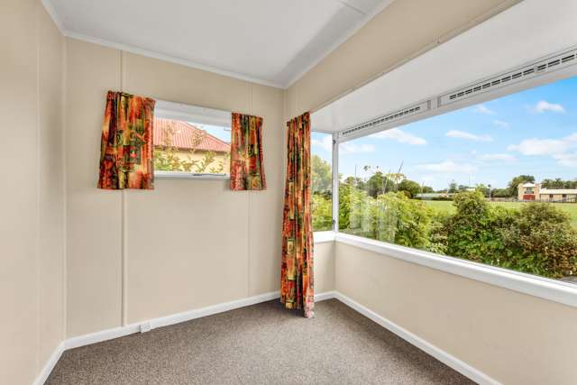 51 Beach Road Tahunanui_1