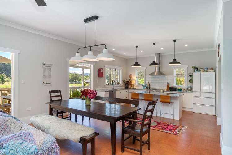 808 Whitemans Valley Road Whitemans Valley_17