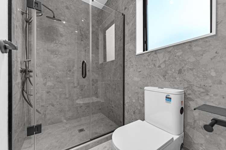 37 Hing Street Flat Bush_36