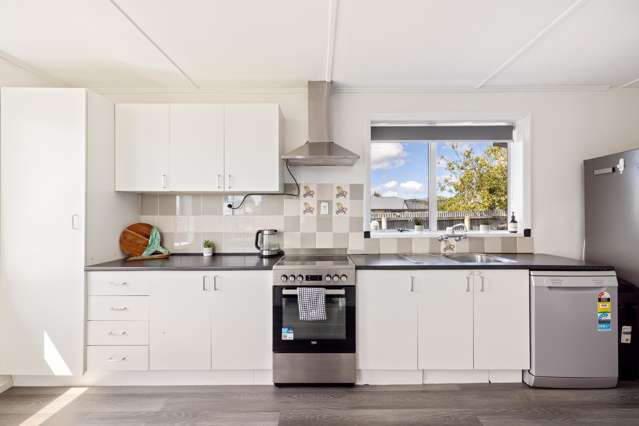 5 Merrington Crescent Aranui_1