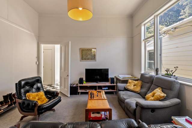 211 Grant Road Thorndon_4