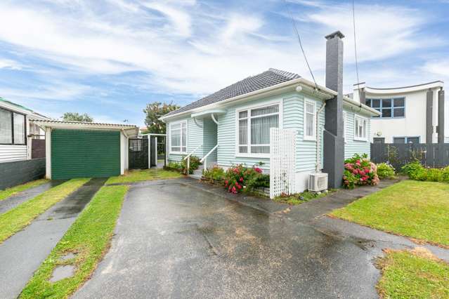 SUNNY 3 BEDROOM CHARMER WITH VERSATILE STUDIOS