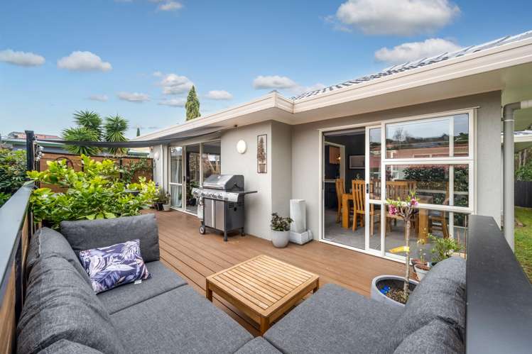 61 Gosford Drive Botany Downs_14