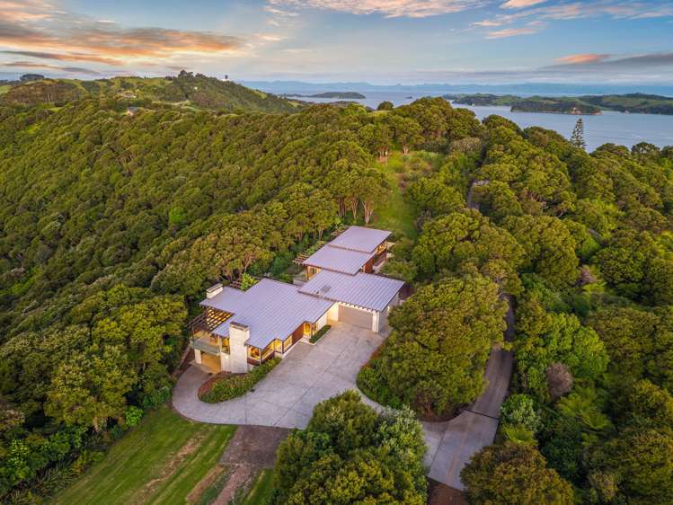 8 and 24 Te Matuku Point Lane Waiheke Island_23